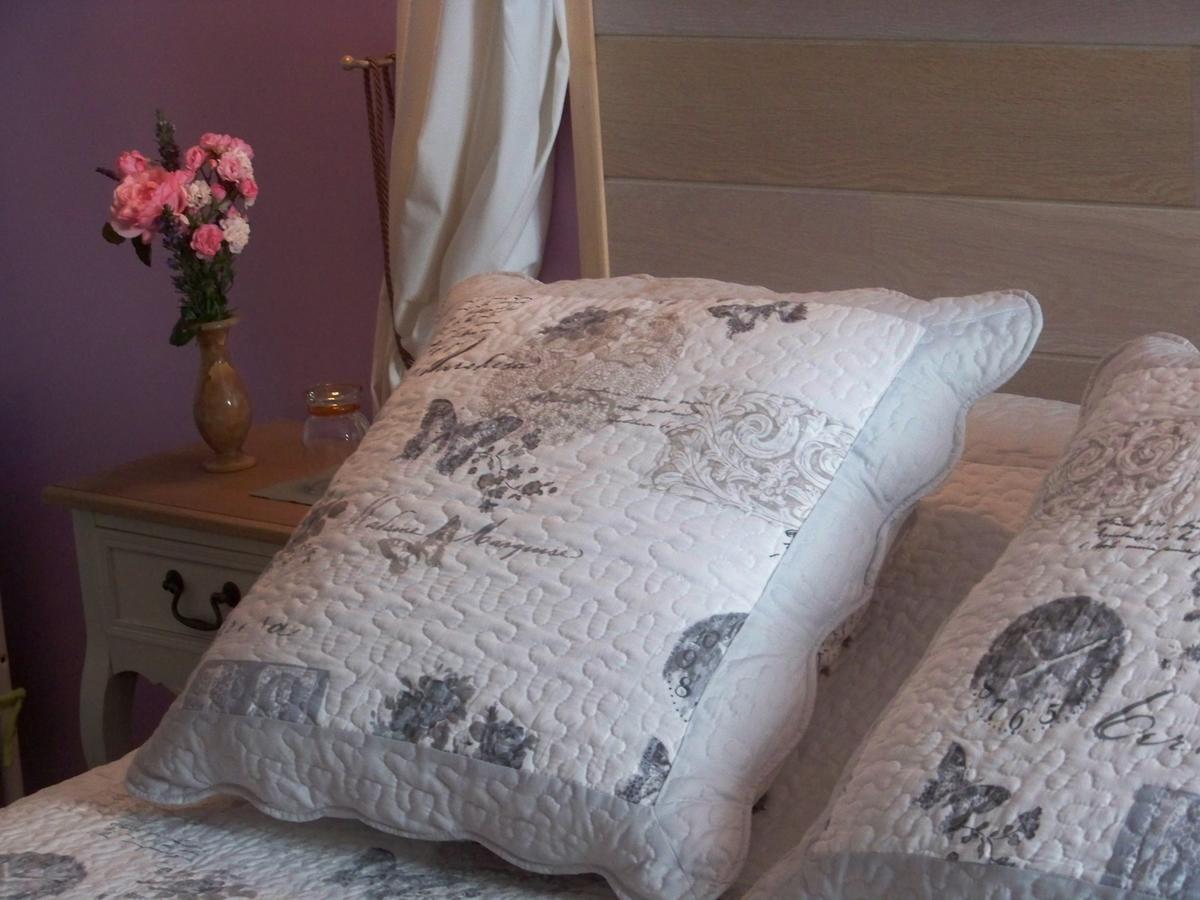 La Genoise Bed & Breakfast Tillieres Luaran gambar